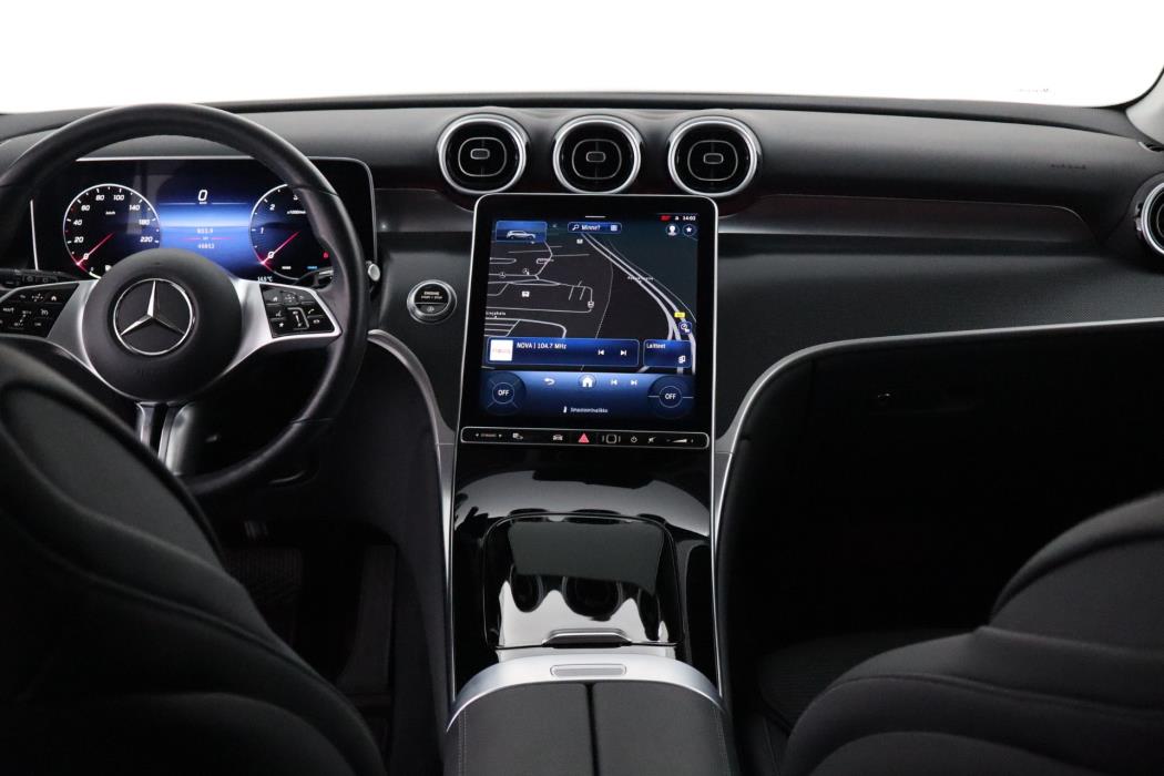 MERCEDES-BENZ GLC 2023