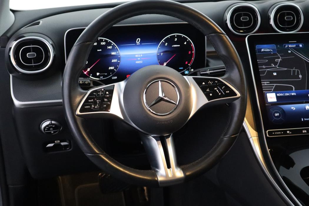 MERCEDES-BENZ GLC 2023