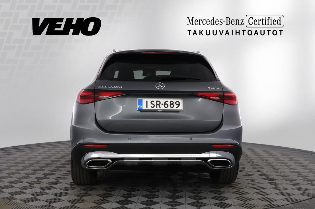 MERCEDES-BENZ GLC 2023