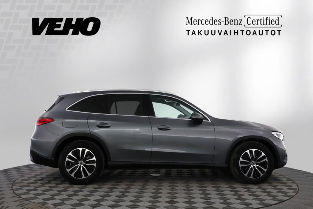 MERCEDES-BENZ GLC 2023