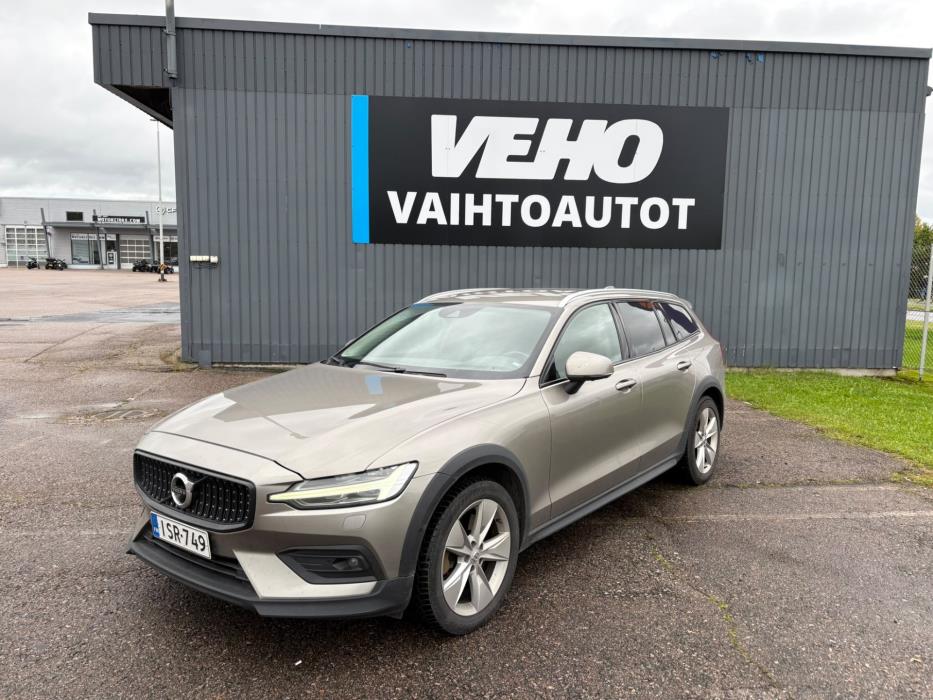 VOLVO V60 Cross Country 2022