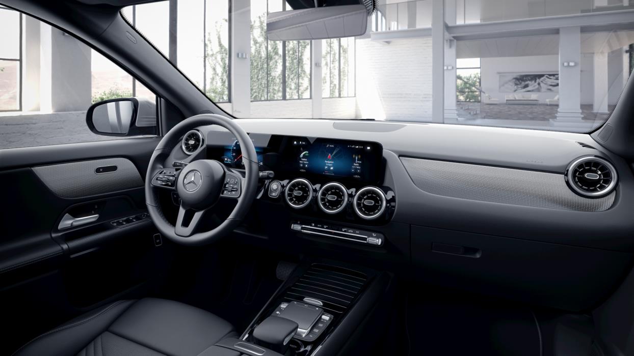 MERCEDES-BENZ GLA 2021