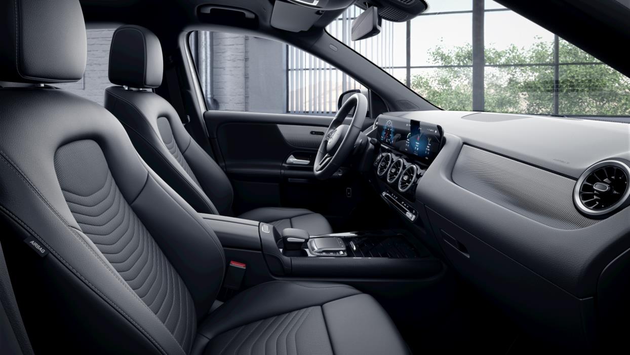 MERCEDES-BENZ GLA 2021