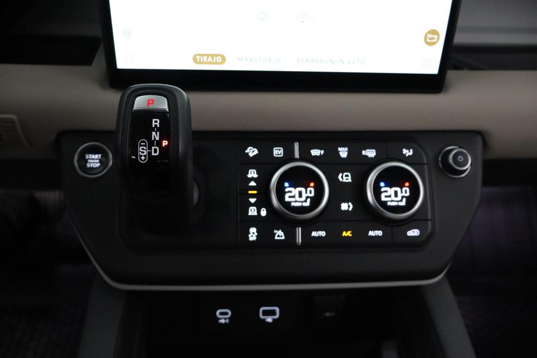 Land Rover Defender 2022