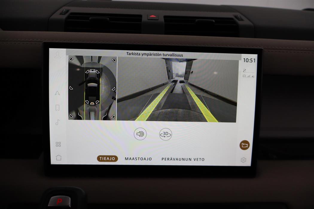 Land Rover Defender 2022