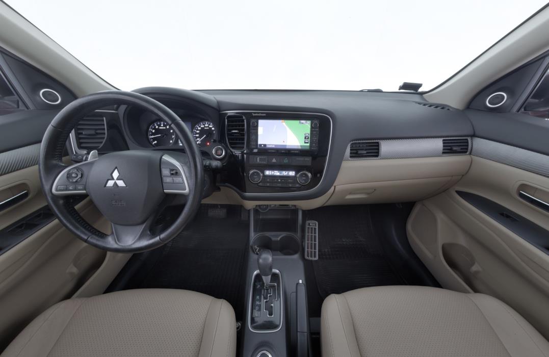 Mitsubishi Outlander 2014