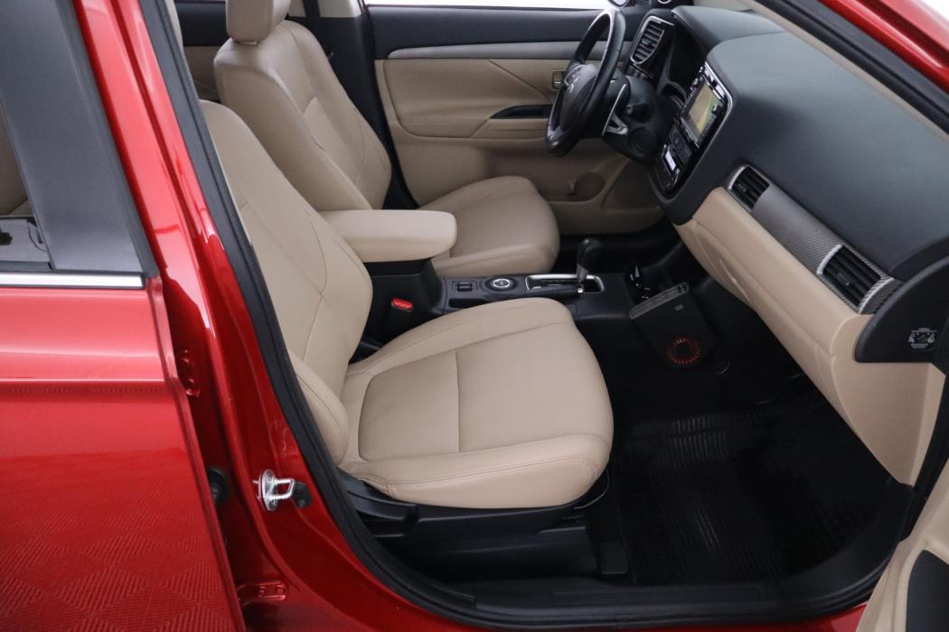 Mitsubishi Outlander 2014