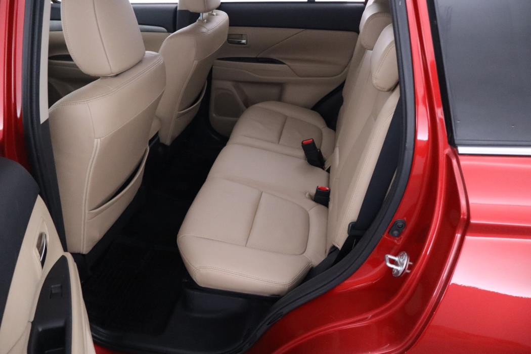 Mitsubishi Outlander 2014