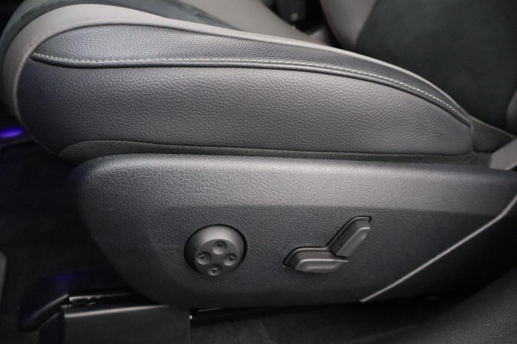 Mercedes-Benz EQE 2024