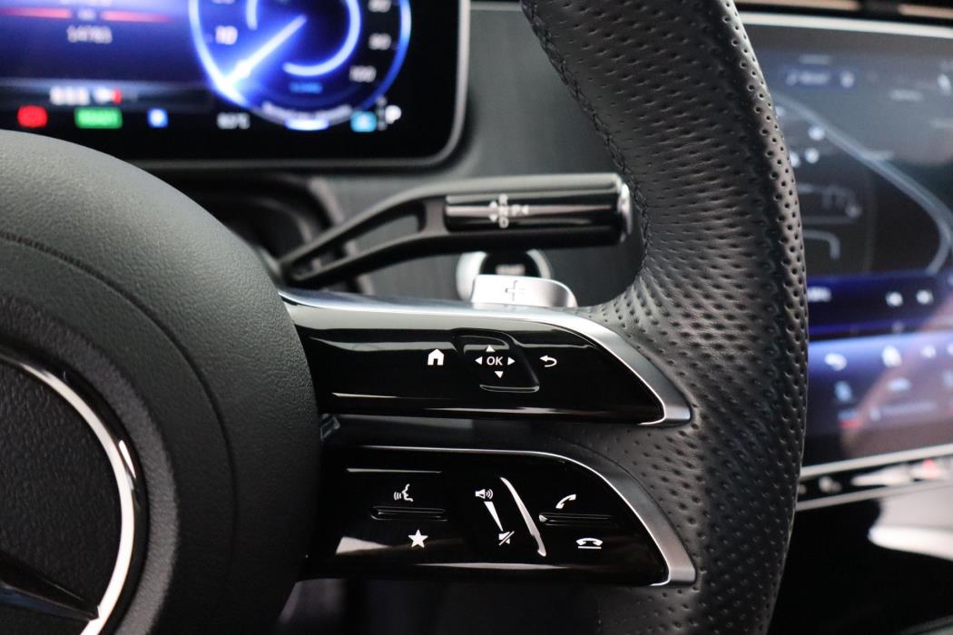 Mercedes-Benz EQE 2024