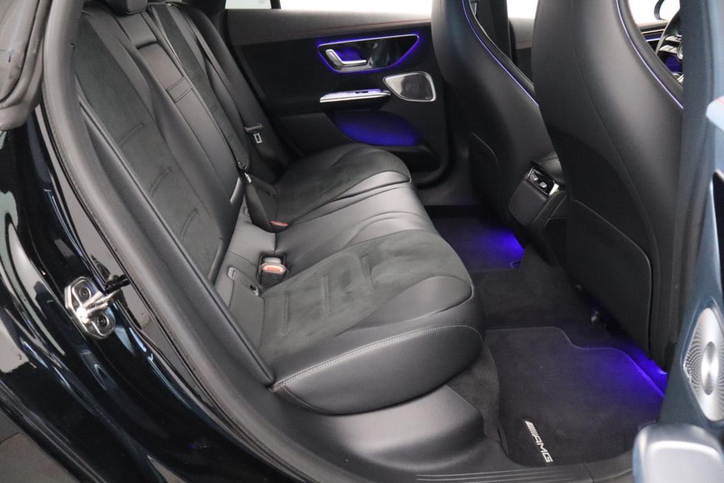 Mercedes-Benz EQE 2024