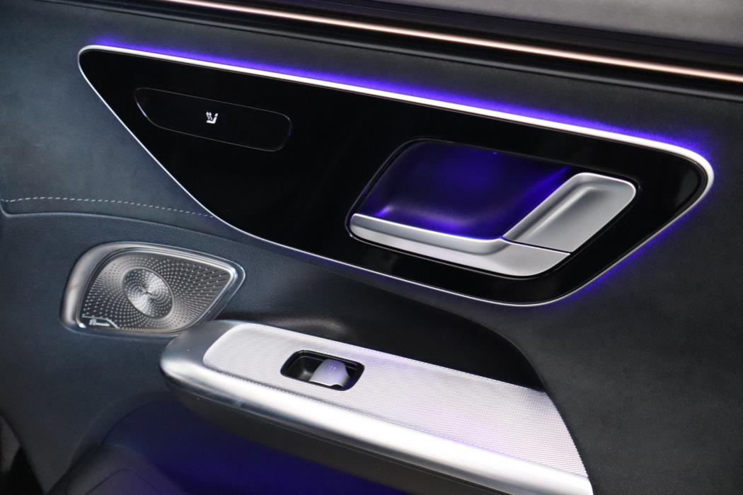 Mercedes-Benz EQE 2024