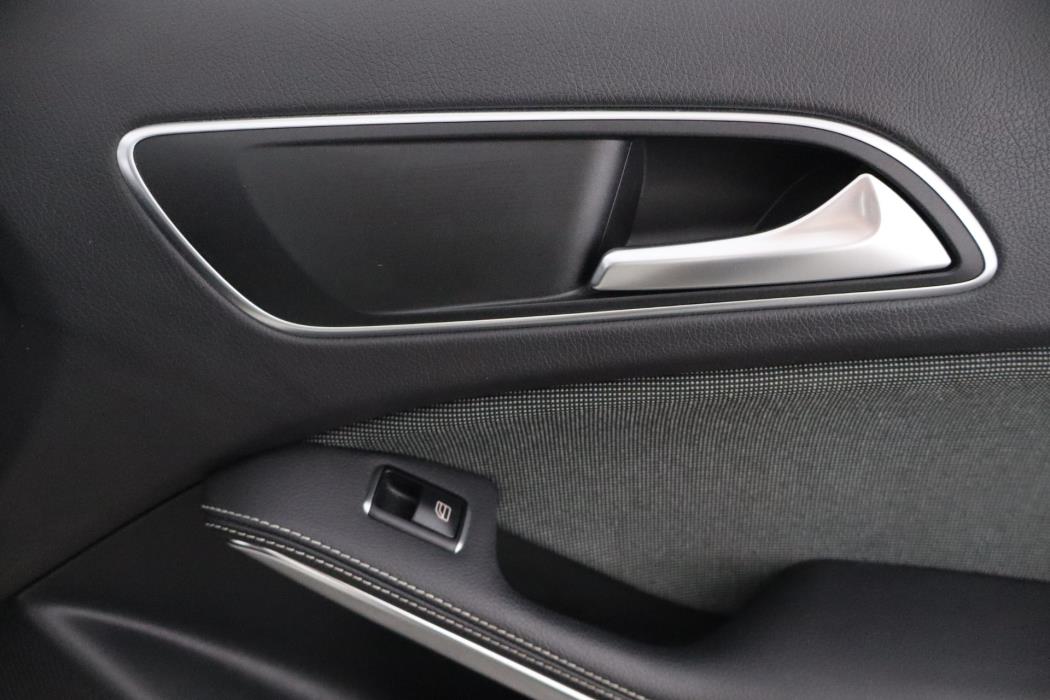 Mercedes-Benz A 2017