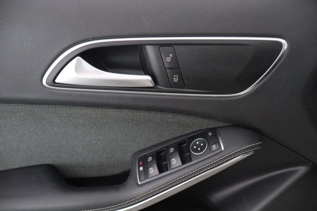 Mercedes-Benz A 2017