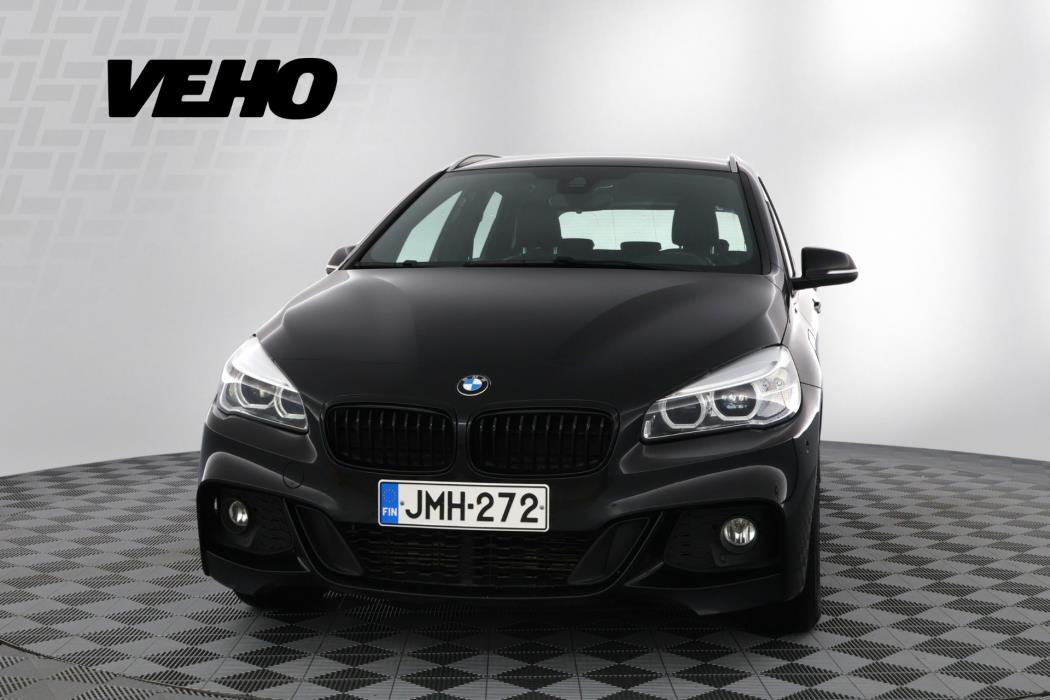 BMW 225 2017