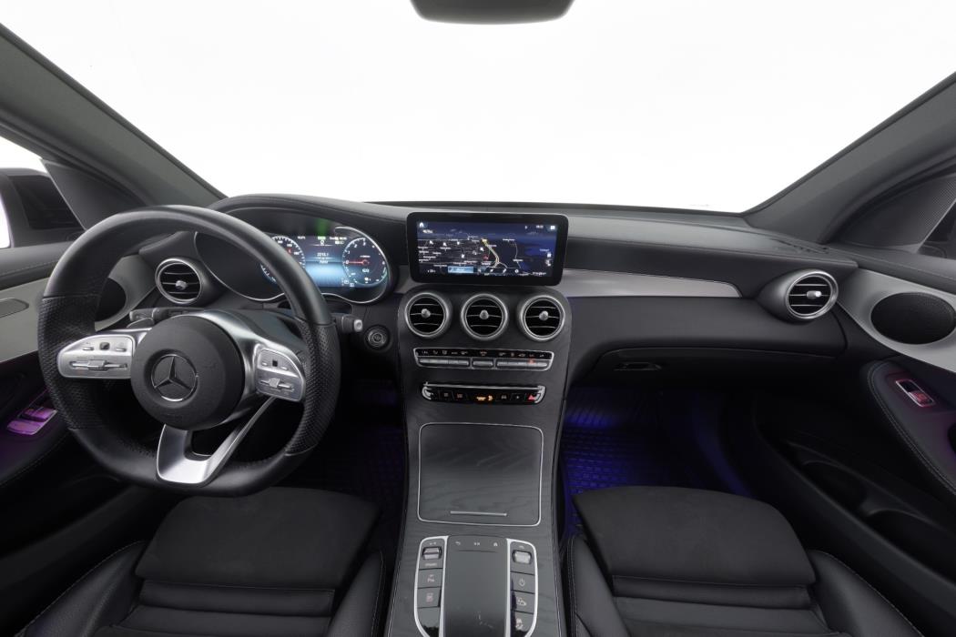 MERCEDES-BENZ GLC 2021