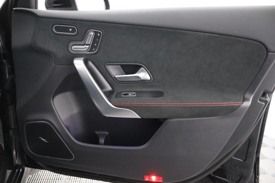 Mercedes-Benz A 2024