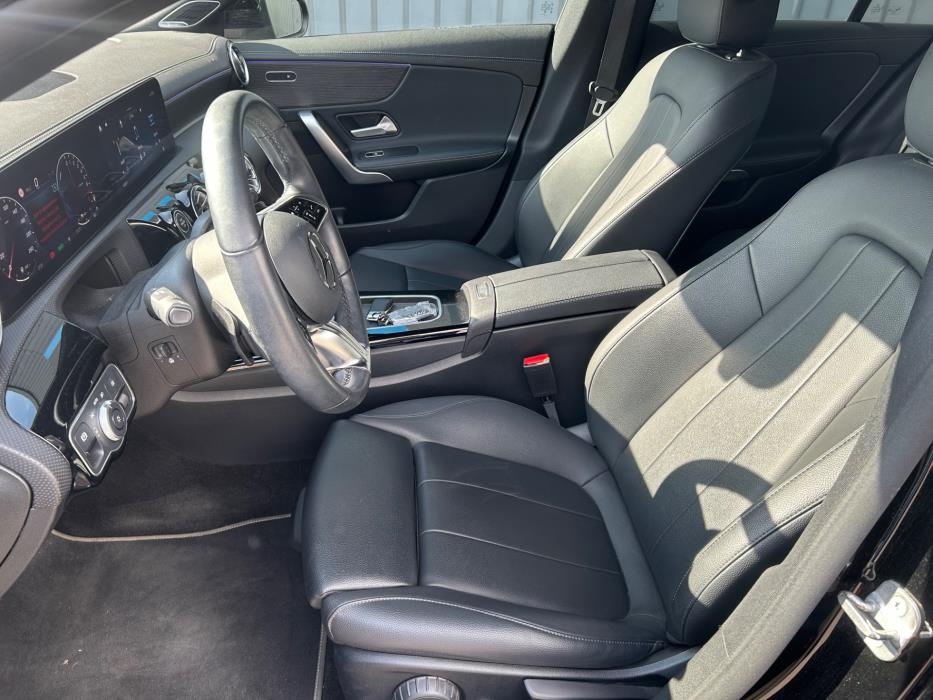 MERCEDES-BENZ CLA 2023