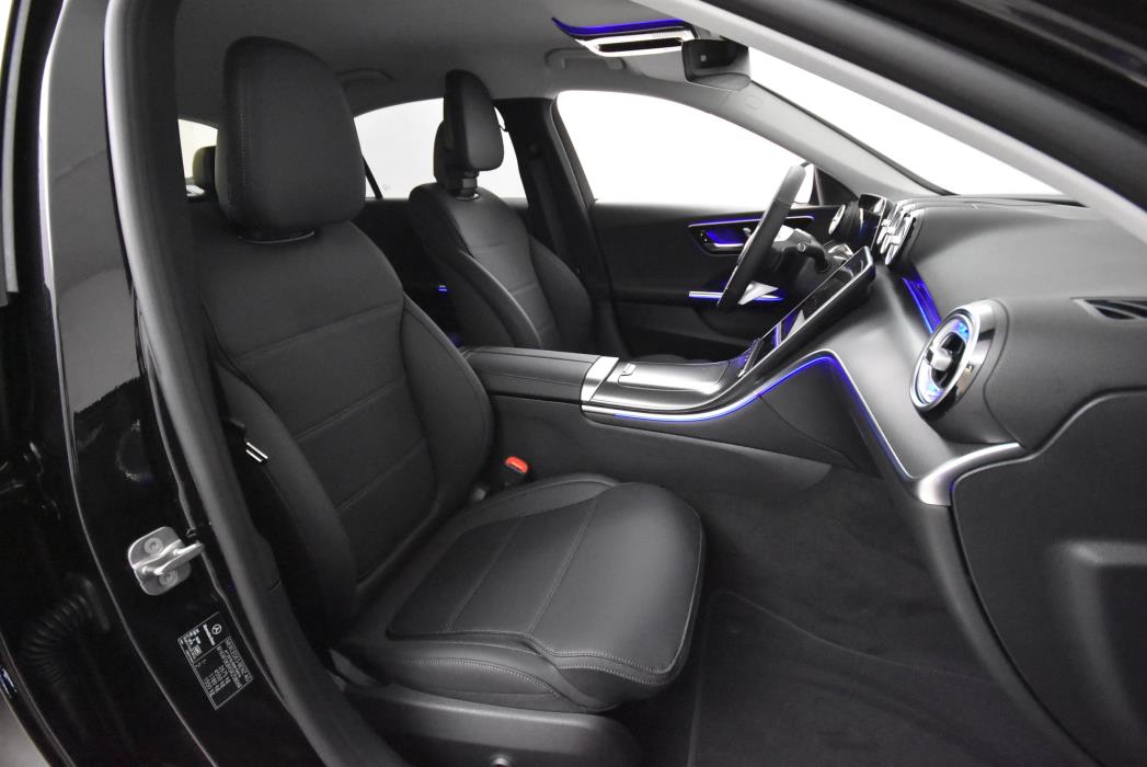 Mercedes-Benz C 2025