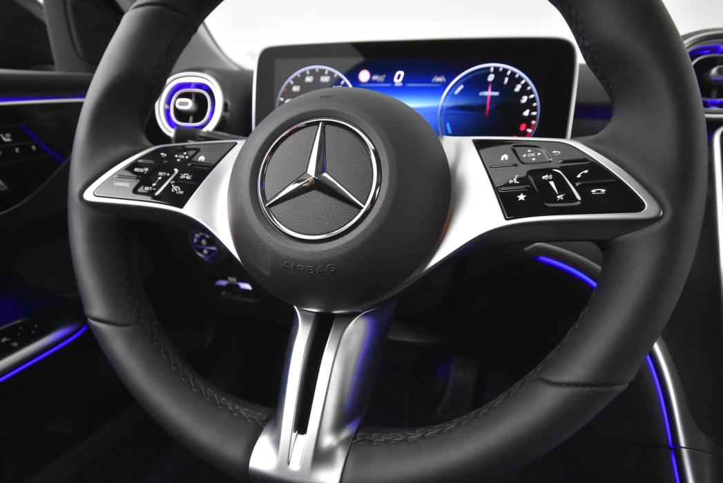 Mercedes-Benz C 2025