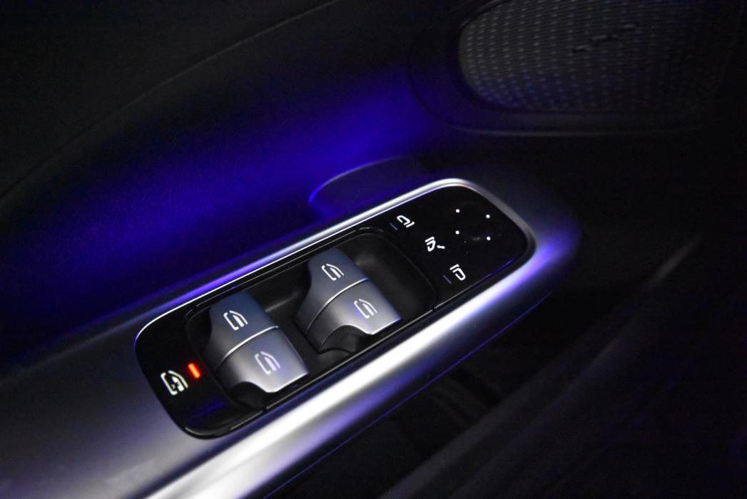 Mercedes-Benz C 2025