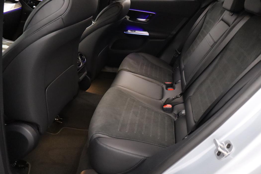 Mercedes-Benz GLC 2025