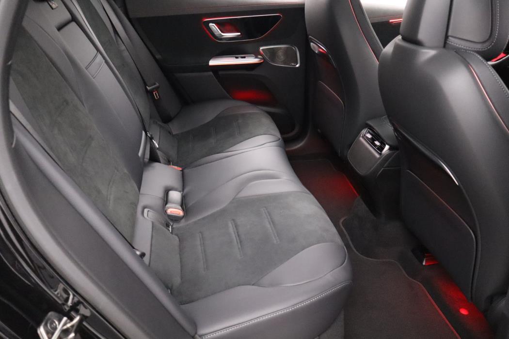 Mercedes-Benz EQE 2025