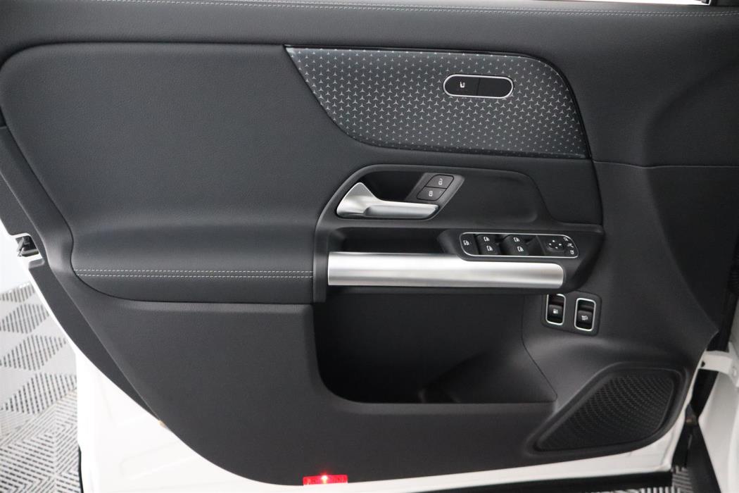 Mercedes-Benz GLA 2025