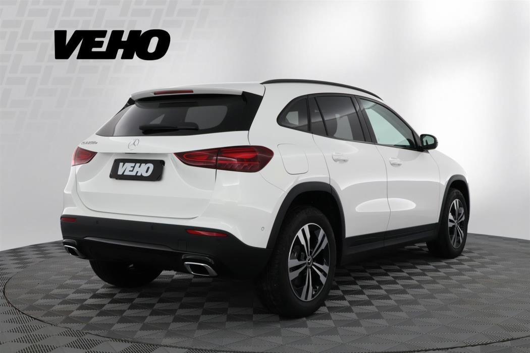 Mercedes-Benz GLA 2025