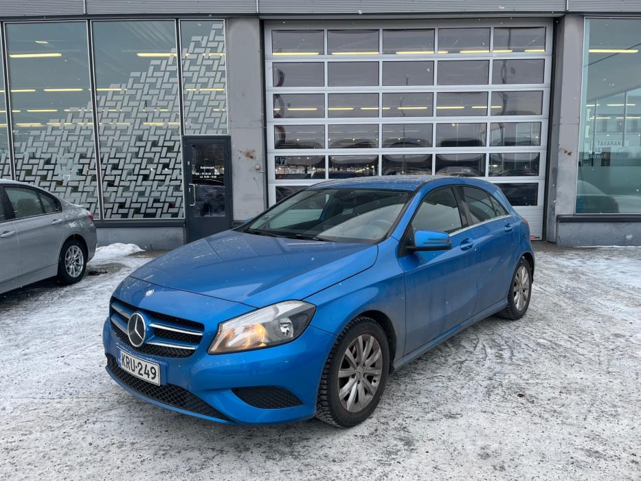 MERCEDES-BENZ A 2013