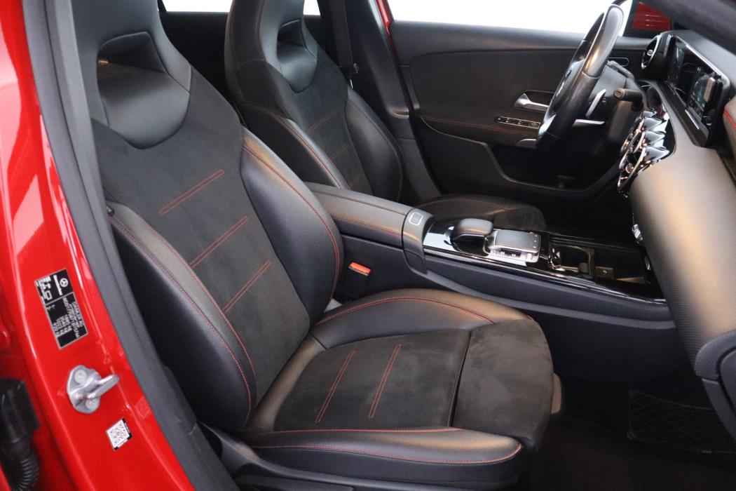 MERCEDES-BENZ A 2018