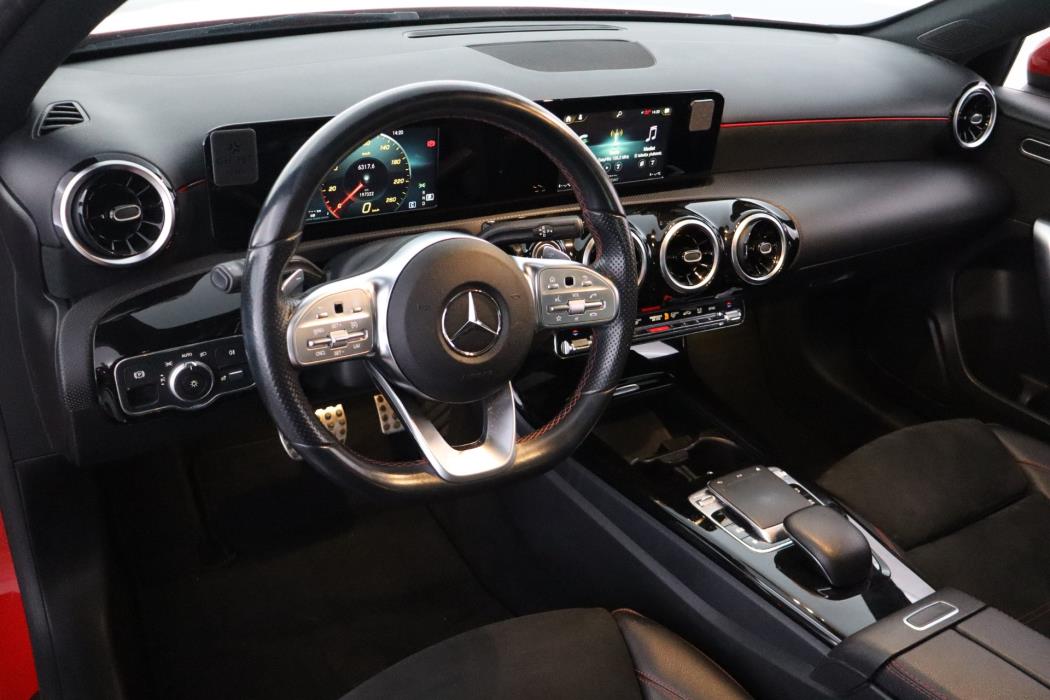 MERCEDES-BENZ A 2018