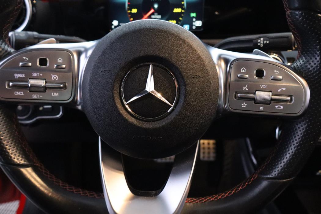 MERCEDES-BENZ A 2018