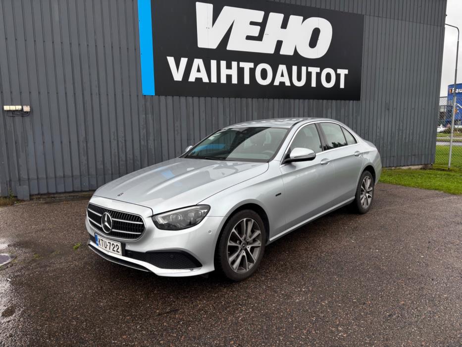 MERCEDES-BENZ E 2020