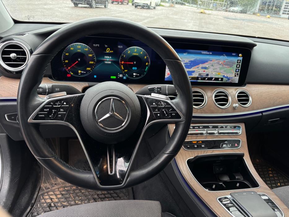 MERCEDES-BENZ E 2020
