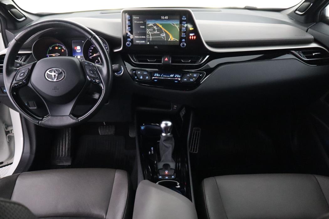 TOYOTA C-HR 2021