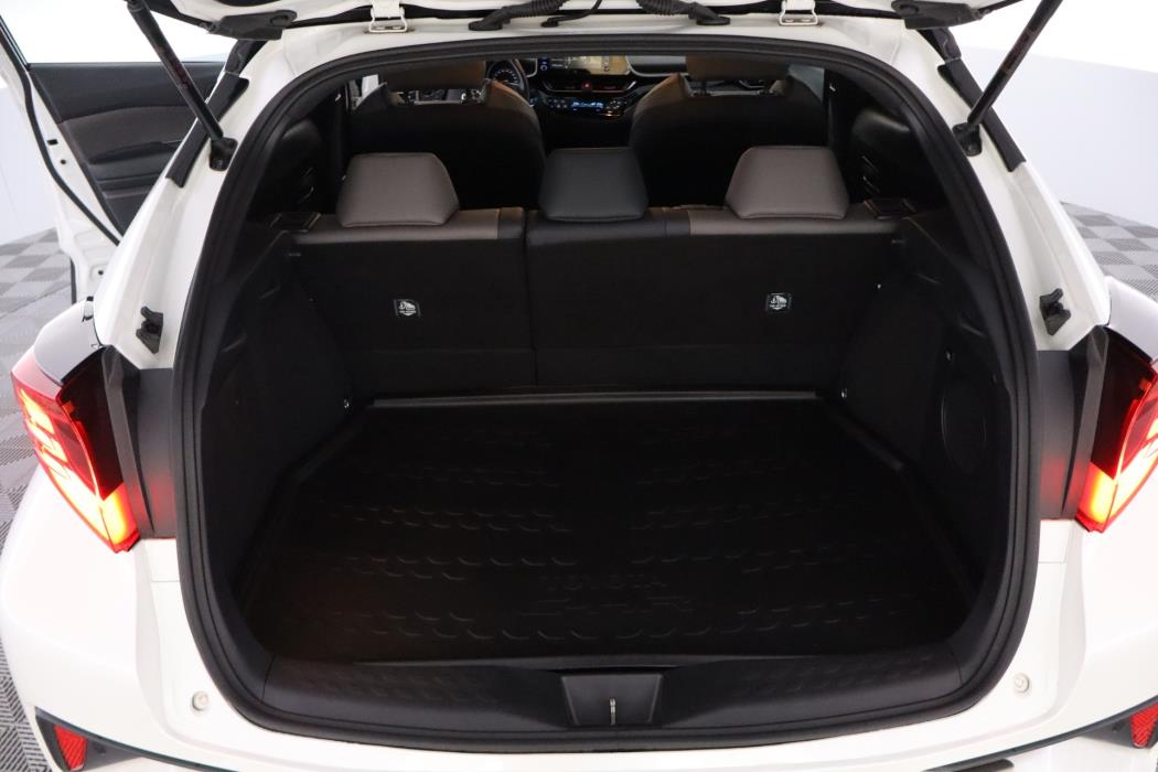 TOYOTA C-HR 2021
