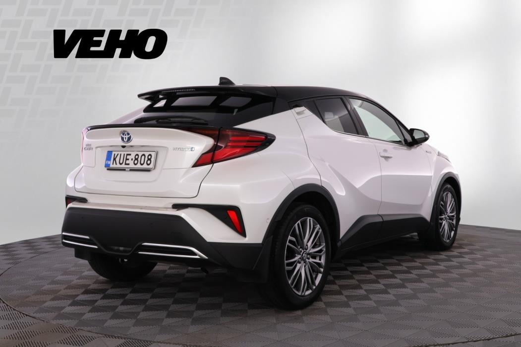 TOYOTA C-HR 2021