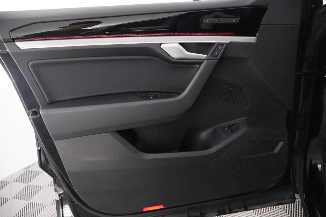 VOLKSWAGEN TOUAREG 2021