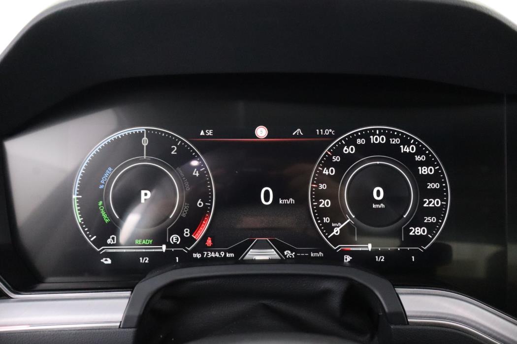 VOLKSWAGEN TOUAREG 2021