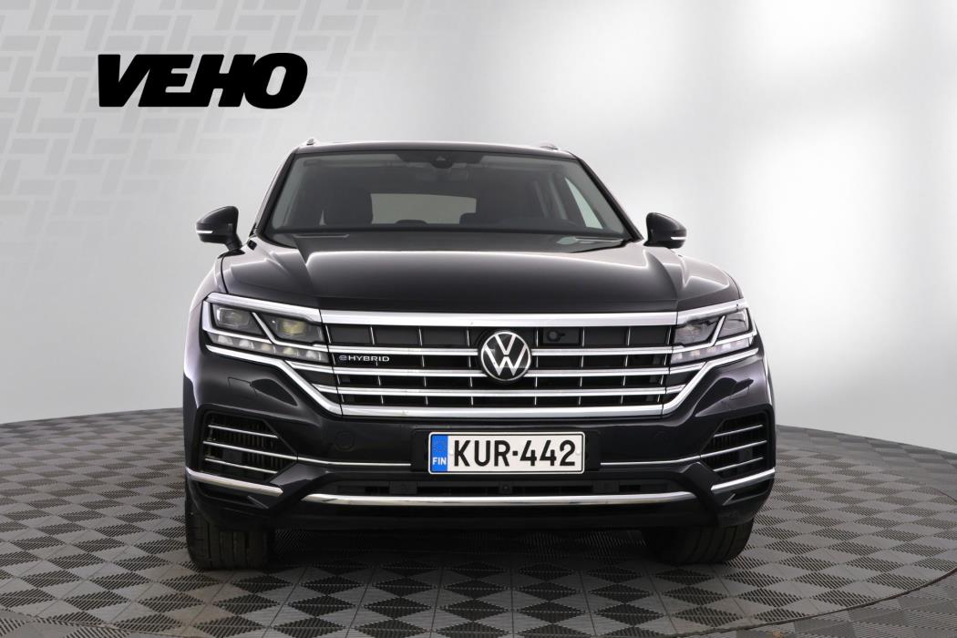 VOLKSWAGEN TOUAREG 2021