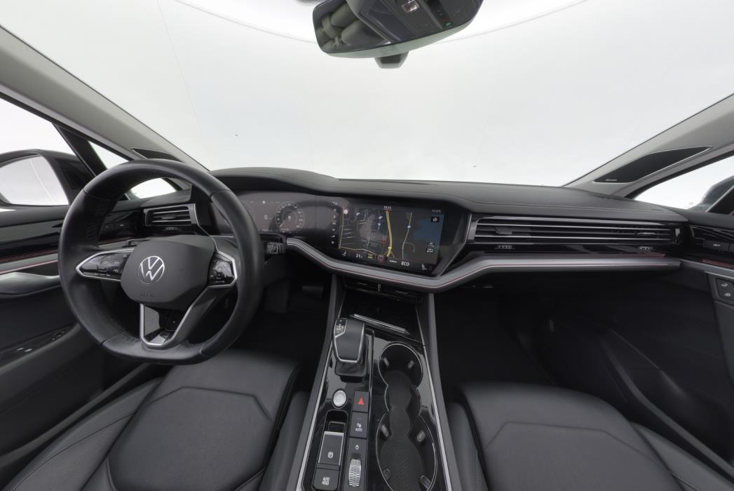 VOLKSWAGEN TOUAREG 2021