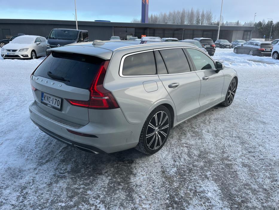VOLVO V60 2019