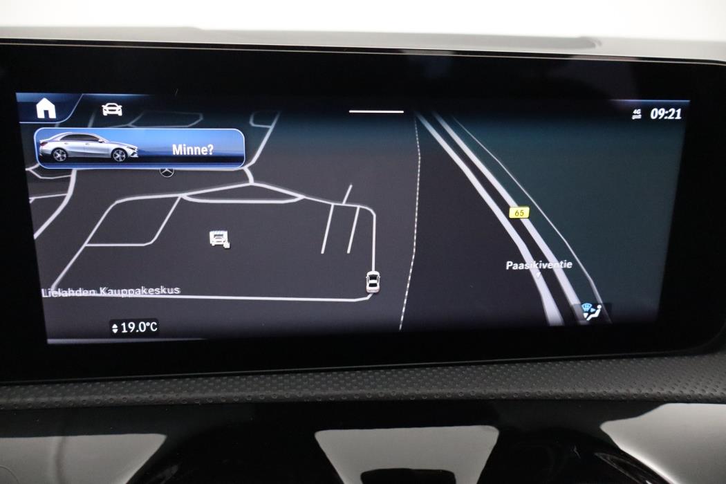 MERCEDES-BENZ A 2023