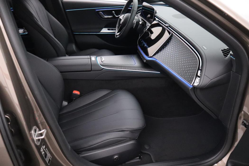 Mercedes-Benz E 2025