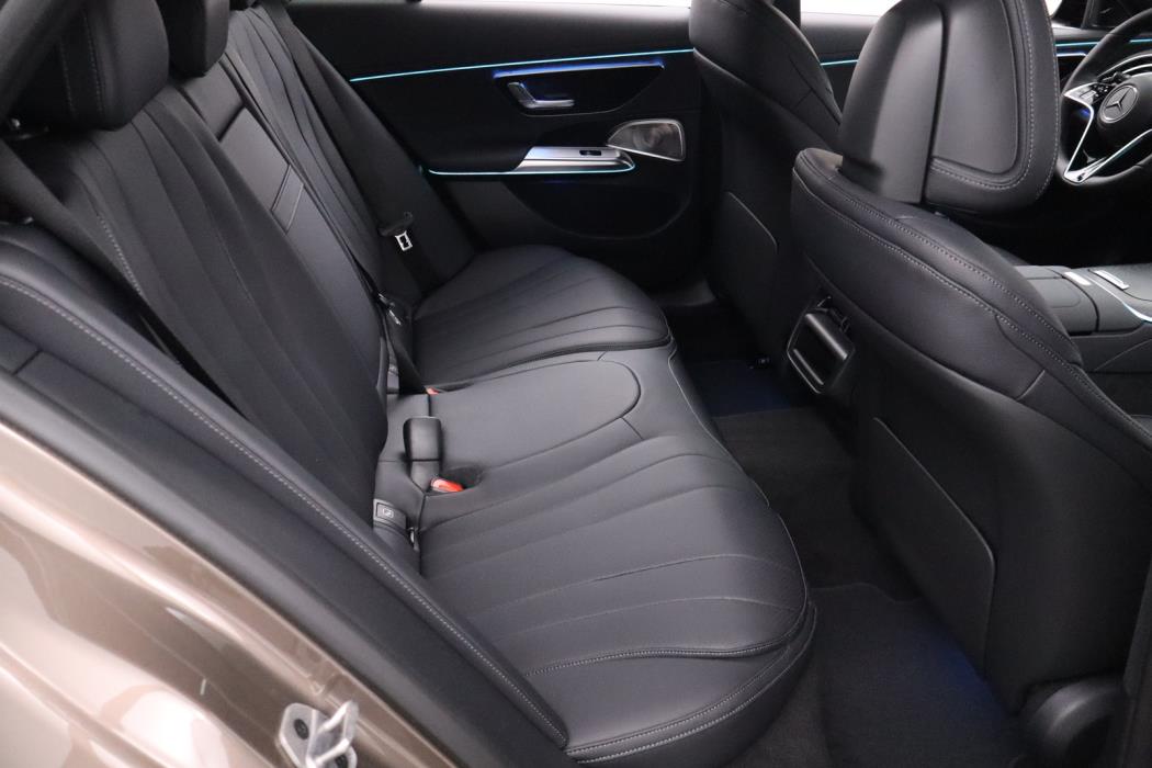 Mercedes-Benz E 2025
