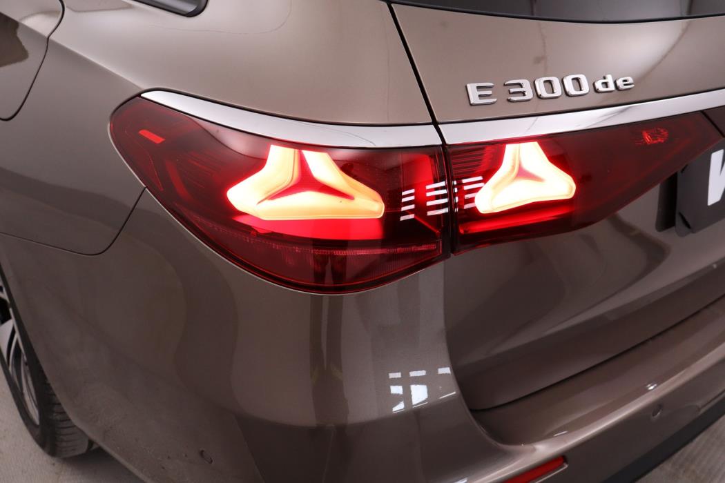 Mercedes-Benz E 2025