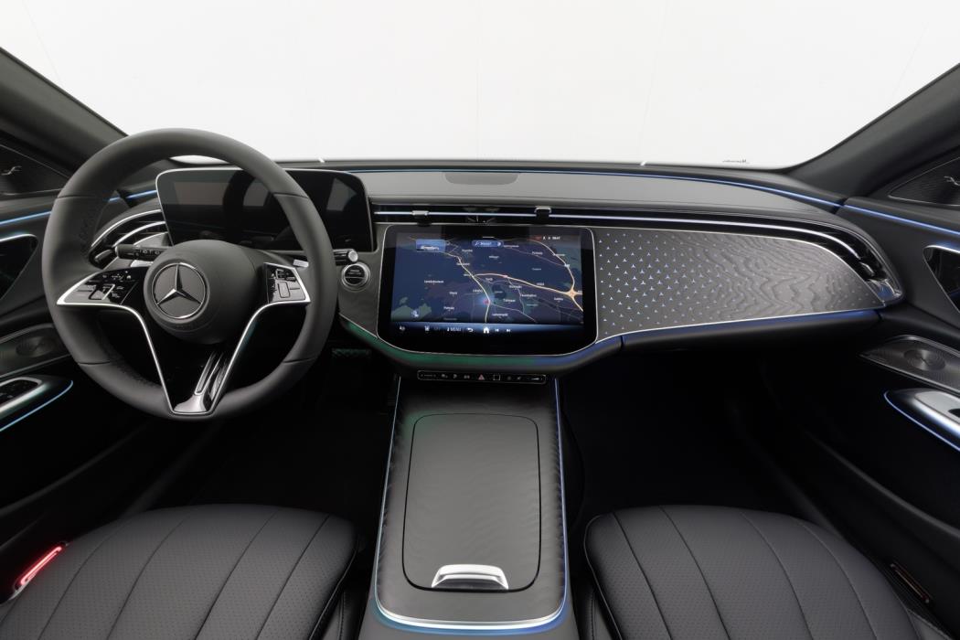 Mercedes-Benz E 2025