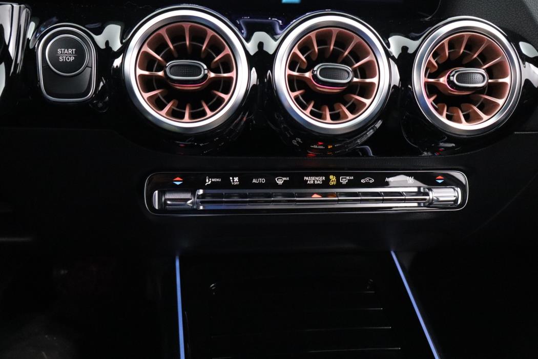 Mercedes-Benz EQA 2025