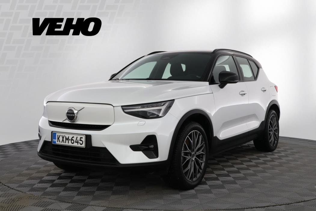 VOLVO XC40 2022